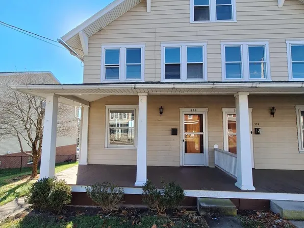 372 W Main St, Dallastown, PA 17313