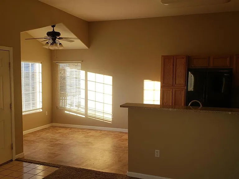 1146 Opal St #202 — Photo 3