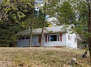 196 Maple Ave, Farmington, ME 04938