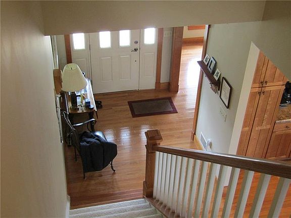 5th image of 121 Sarvers Mill Dr