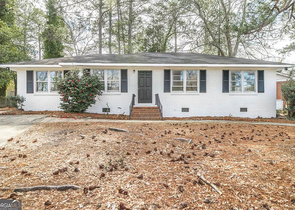 1st image of 4158 Log Cabin Dr