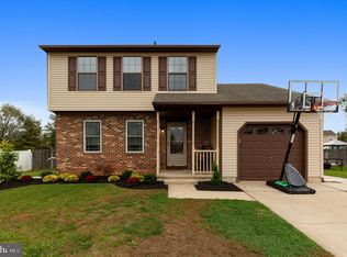 6 Canterbury Pl, Sicklerville, NJ 08081