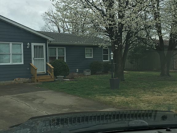 4th image of 1700 Marcella Dr