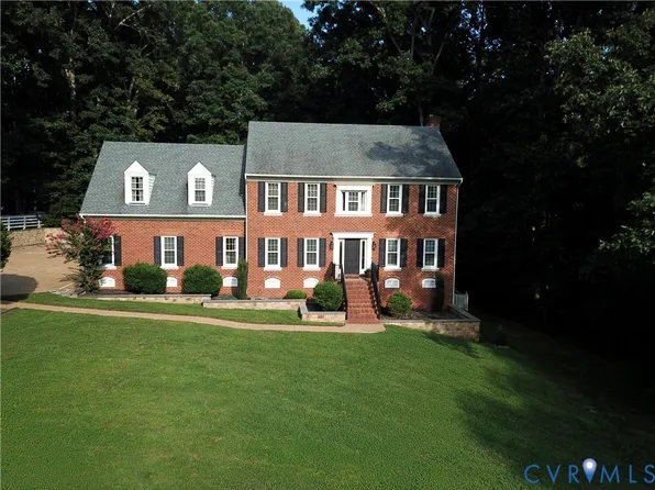 9803 Gates Bluff Dr, Chesterfield, VA 23832