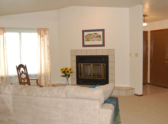 2nd image of 39 Terrace Dr