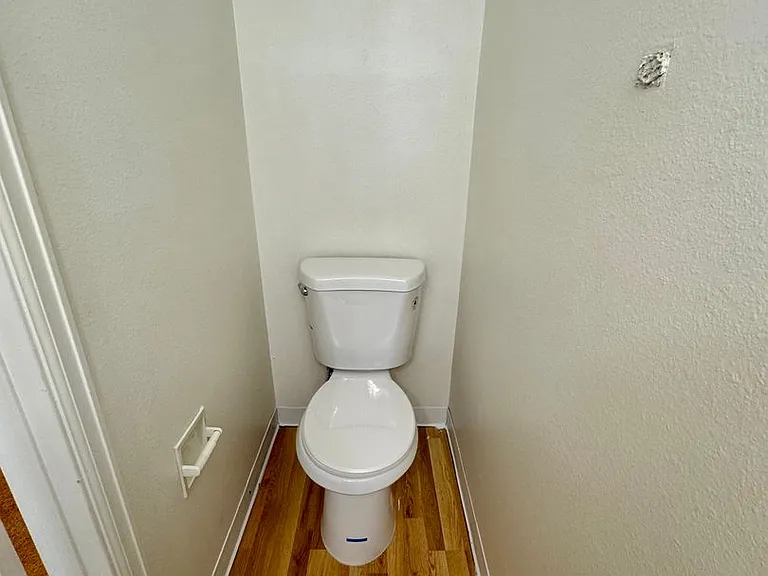 2640 Hearthwood Ln — Photo 16