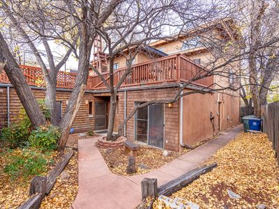 223 E Santa Fe Ave APT C, Santa Fe, NM, 87505