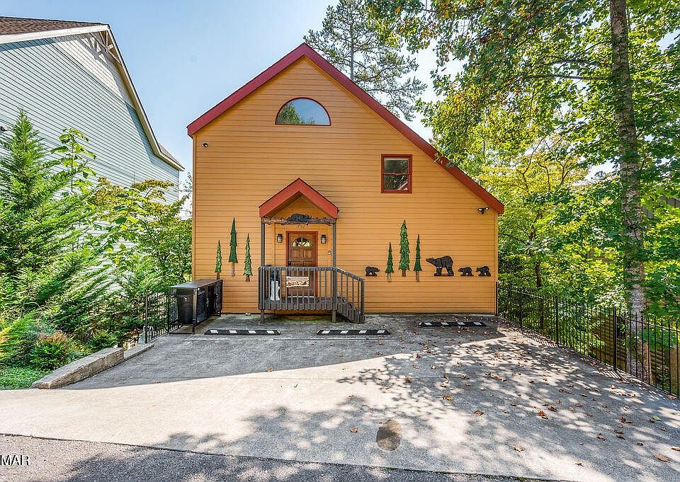 1st image of 3523 Brook Stone Way