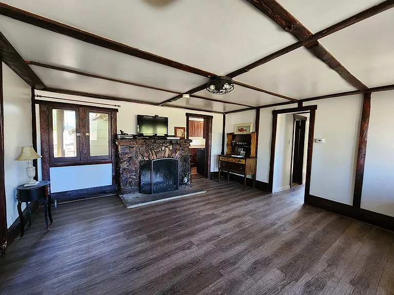 809 Talmadge Rd — Photo 16
