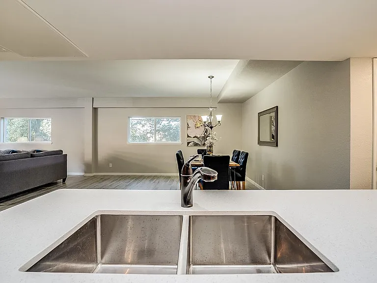 351 E Thomas Rd #D201 — Photo 17