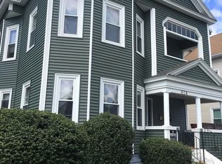 424 Chandler St #1, Worcester, MA 01602