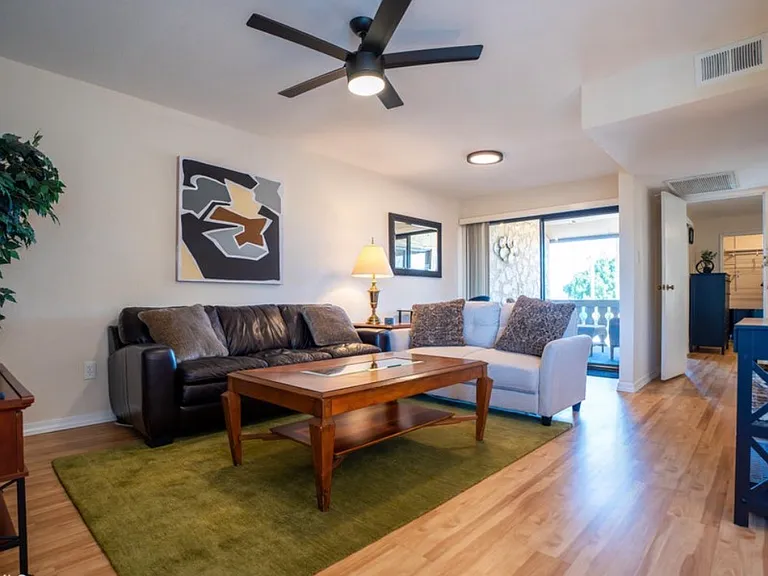 4950 N Miller Rd #347 — Photo 2
