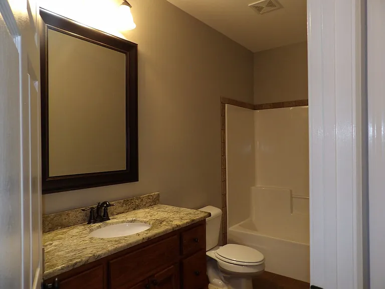 600 S Oak Ridge Dr — Photo 4