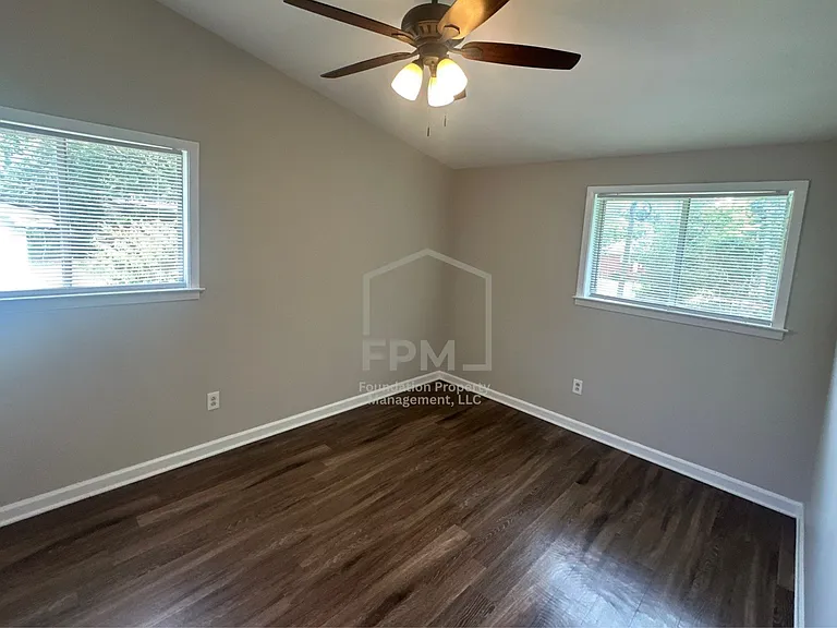 2237 Gayle Ave — Photo 10