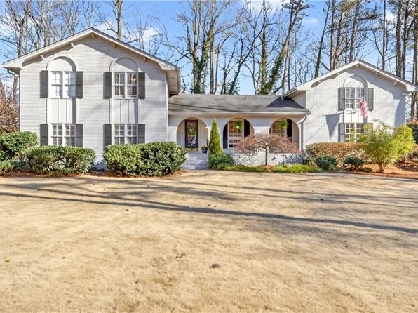 4979 Vernon Oaks Dr, Atlanta, GA 30338