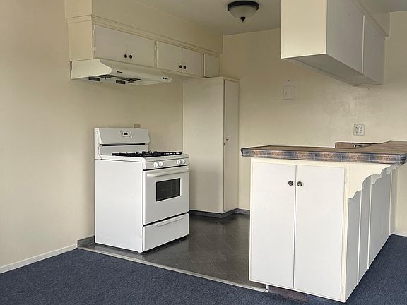 3rd image of 1601 College View Dr APT 16