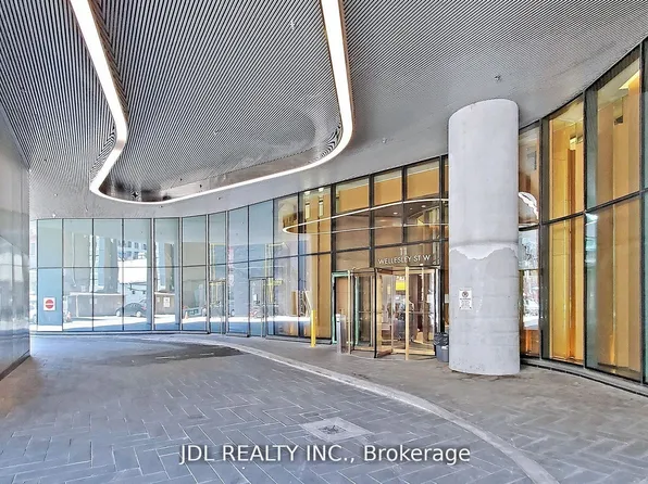 11 Wellesley St W, Toronto, ON