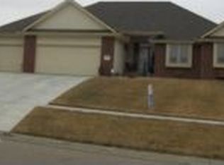 4505 SW Moundview Dr, Topeka, KS 66610