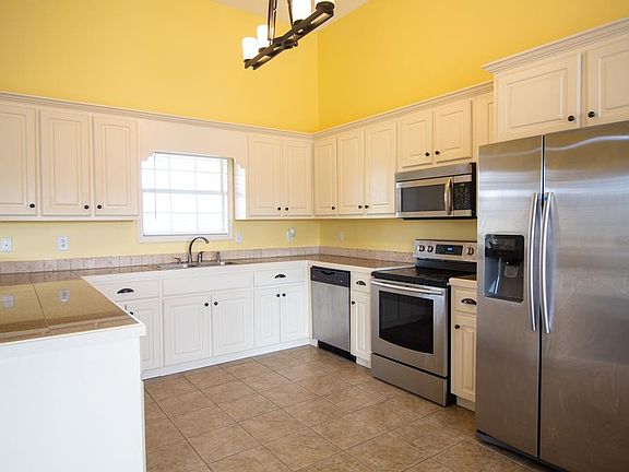 4th image of 141 Breckenridge Dr