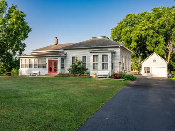 409 N Brooklyn Ave, Elroy, WI 53929