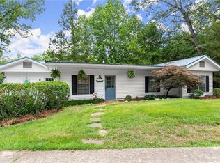 5252 Trudy Cir, Gainesville, GA 30504