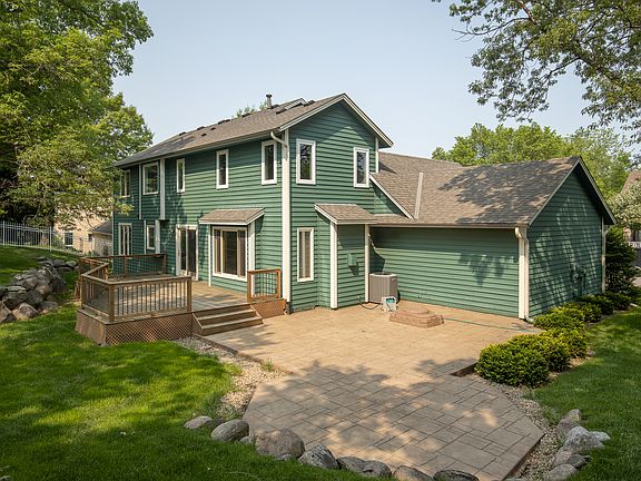 4th image of 2013 Great Oaks Dr