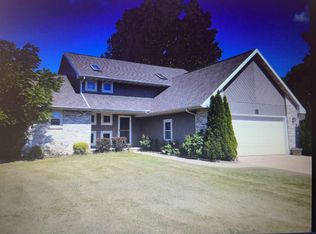 1080 Laager Ln, Oshkosh, WI 54902