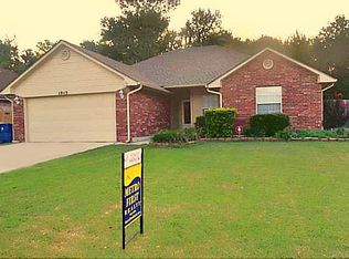 1913 Cherokee Trl, Choctaw, OK 73020