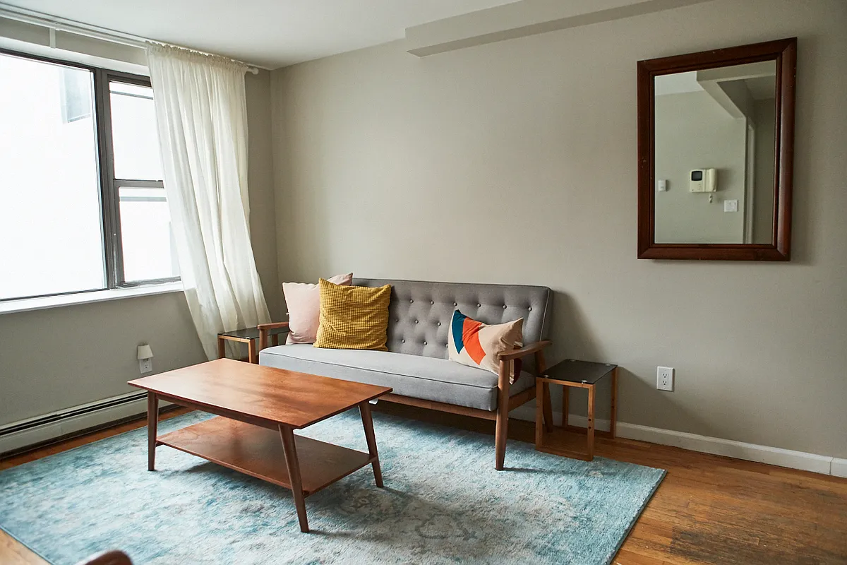 20 Orchard Street 4R/5R