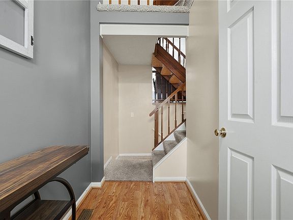 5th image of 2518 Hawthorne Dr