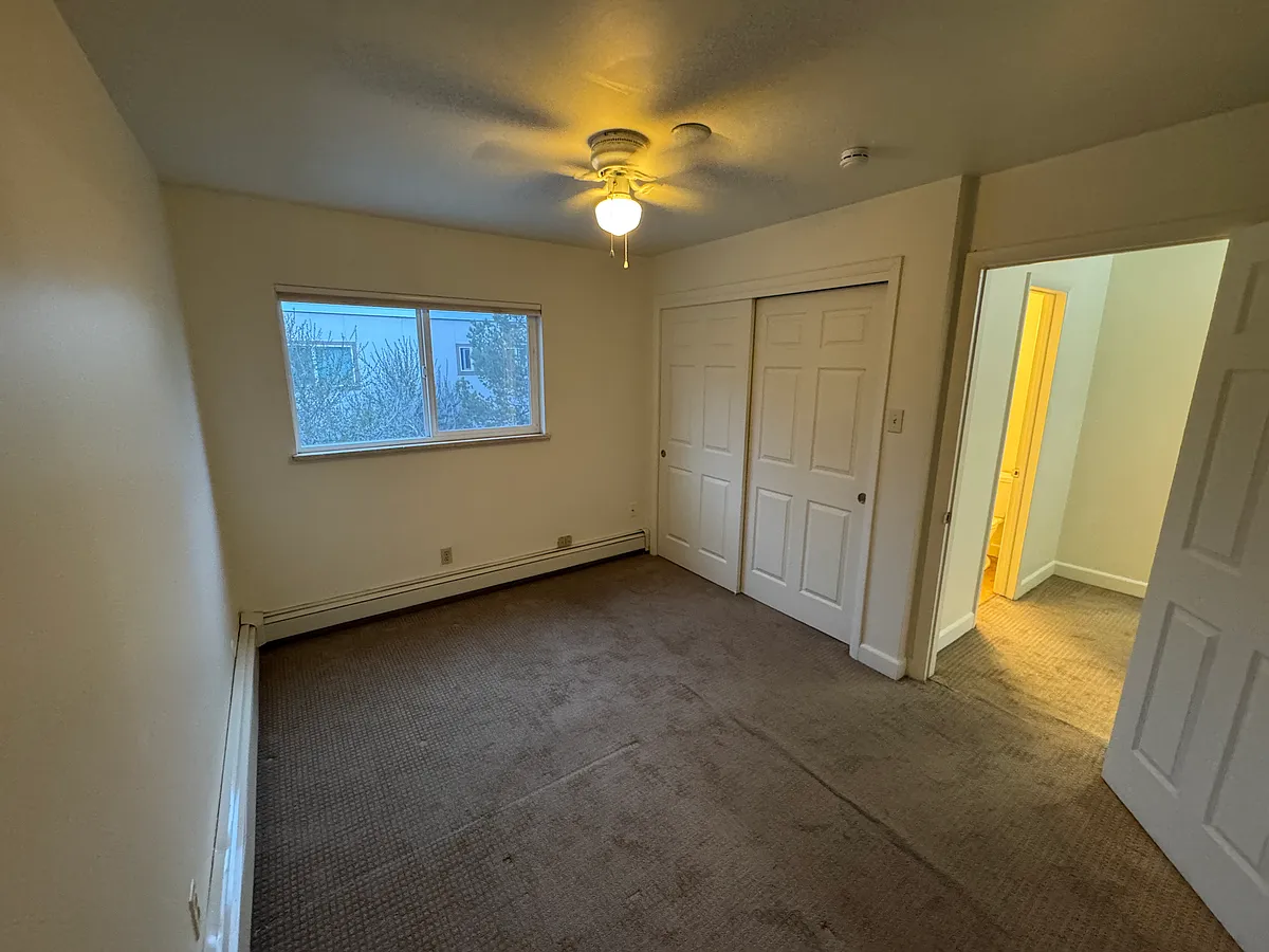 Building Photo - 1812 Canyon Blvd #2B