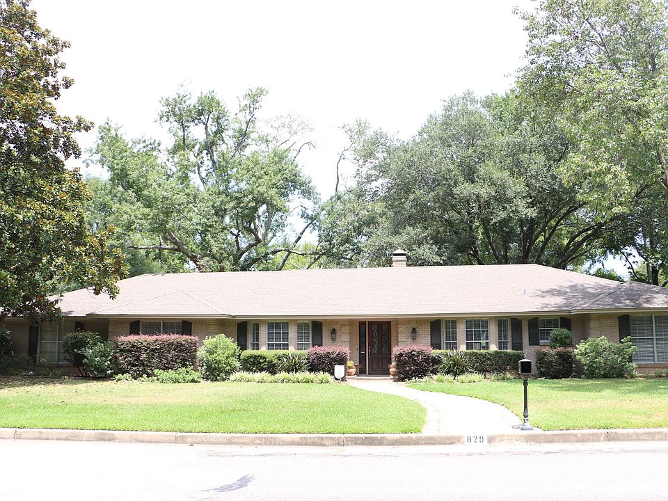 1st image of 829 Trenton Dr