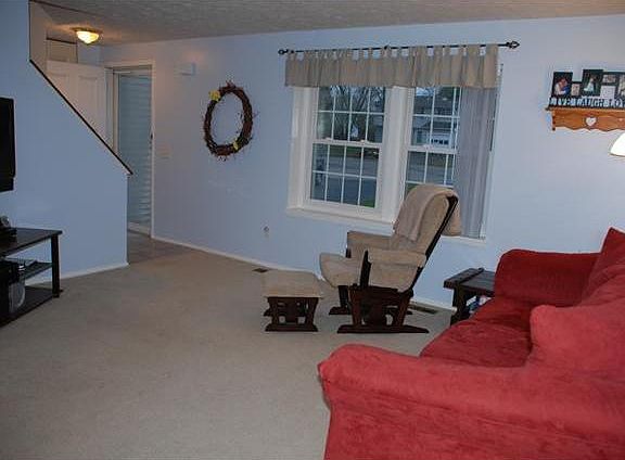 2nd image of 1579 Shadbush Ct