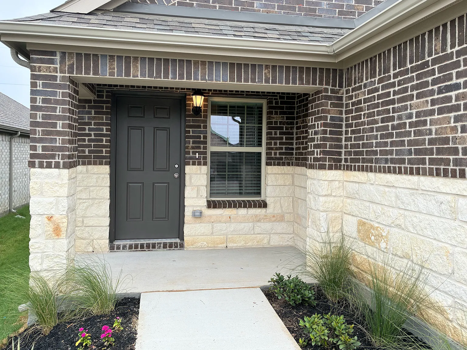 3 bed, 1571 sqft, $2,250 — Photo 3