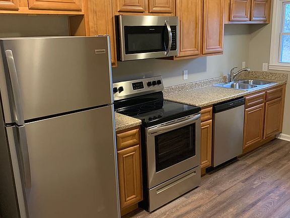 4th image of 20 Mary Ella Dr Unit B
