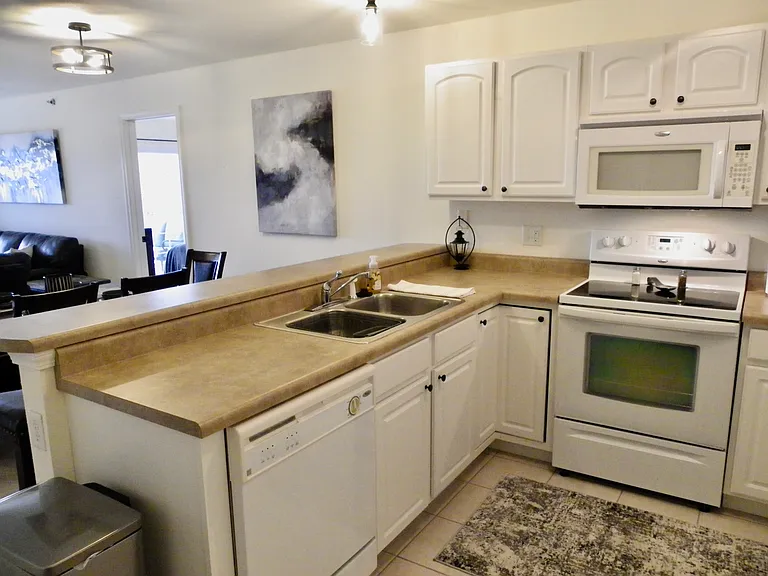 315 Highland Shores Dr #3F — Photo 4