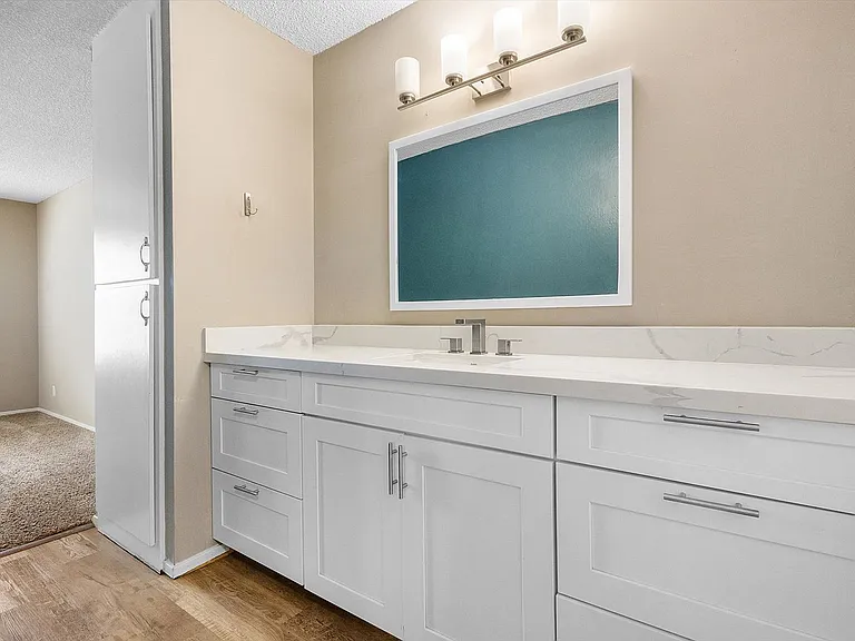 960 Shorepoint Ct #205 — Photo 12