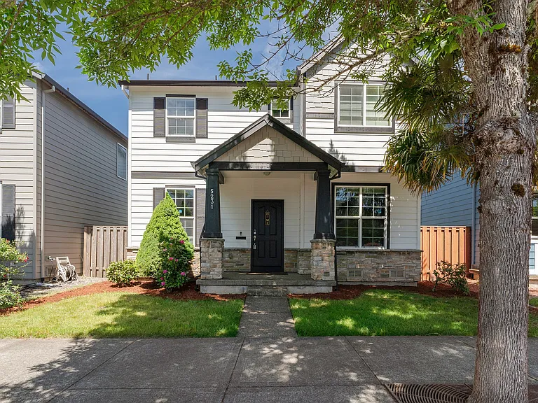 5231 SE Lone Oak St — Photo 1