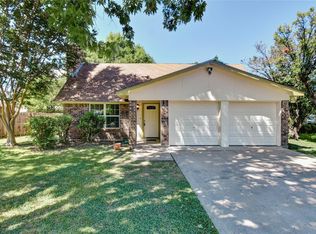 1024 S Timberline Dr, Fort Worth, TX 76126