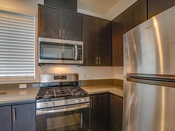 5th image of 7025-7045 N Mohawk Ave #45-05