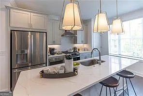 3 bed, 3.5 bath, $3,100 — Photo 2