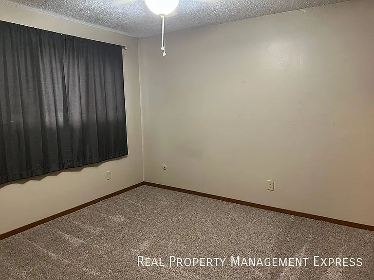 930 S Cleveland Ave — Photo 9