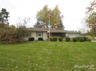 5380 Waldon Rd, Clarkston, MI 48348