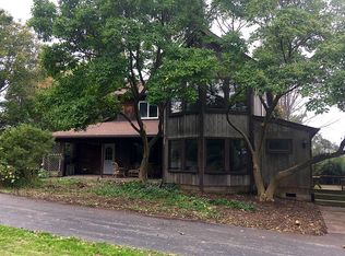 3822 Lower Mountain Rd, Lockport, NY 14094