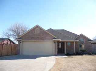106 E C Ave, Cache, OK 73527