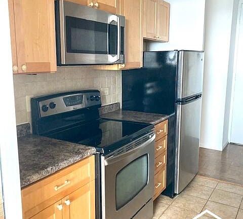 2nd image of 5401 S Hyde Park Blvd APT 1304