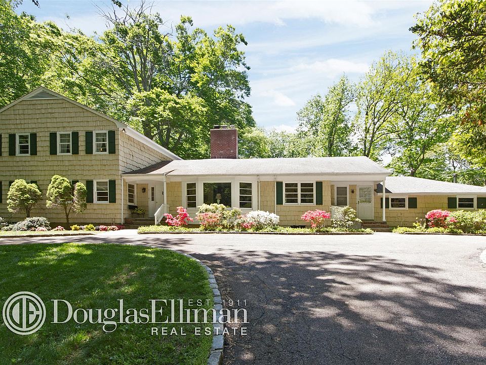 1st image of 7 Bear Ln