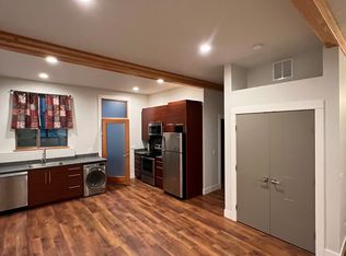 (Undisclosed Address), Eugene, OR 97405