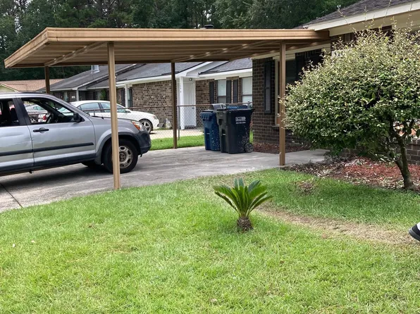 110 Cedar Grove Dr #B, North Charleston, SC 29420