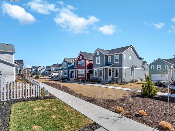 2nd image of 6811 W Skip Rock Rd